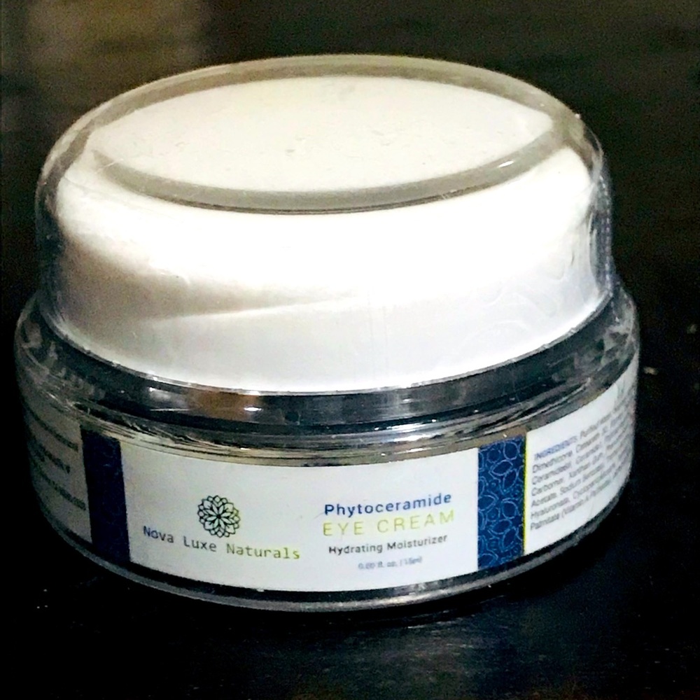Nova Luxe eye cream